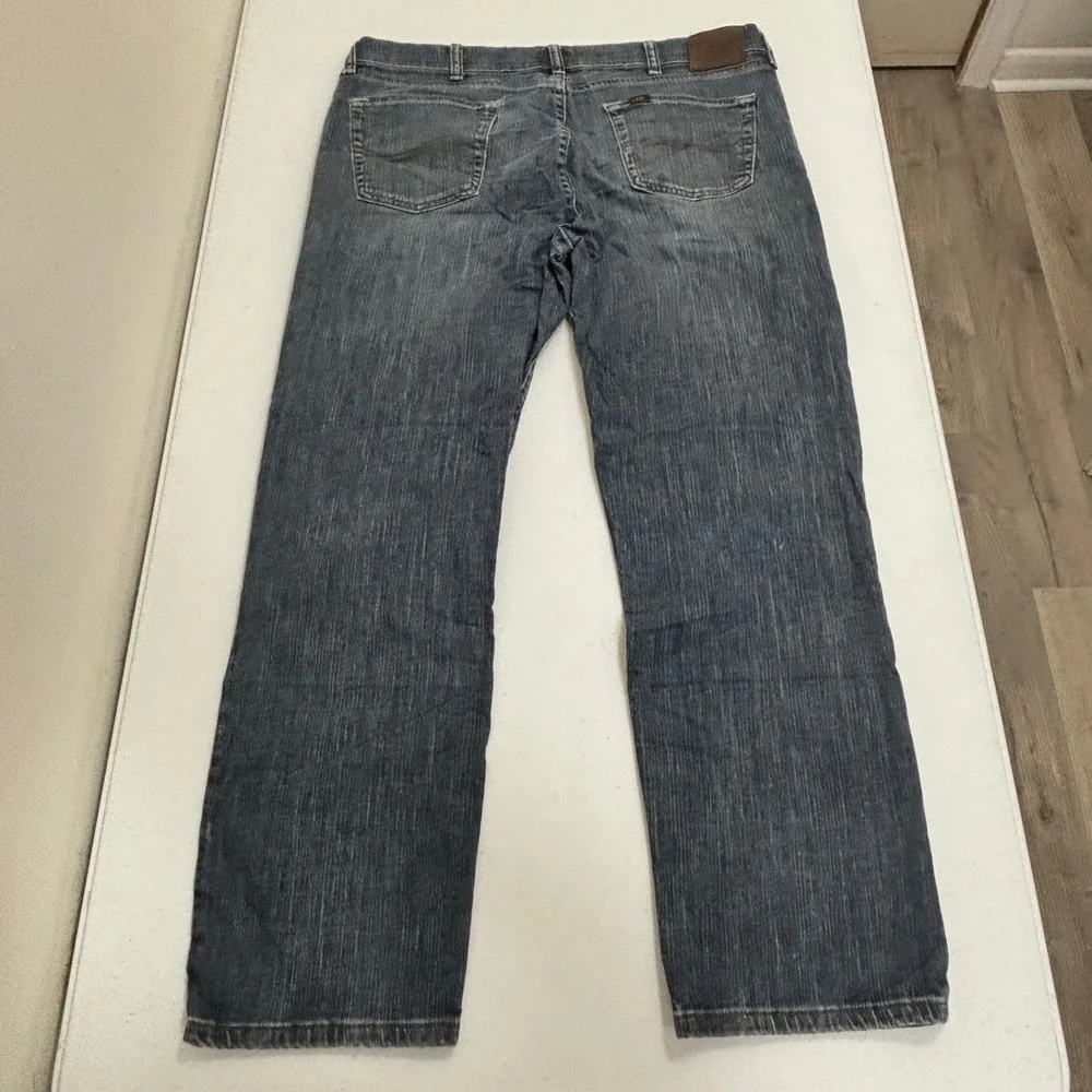Lee Regular Fit Mens Jeans Medium Wash Straight Leg Denim Blue 37x30 Distressed